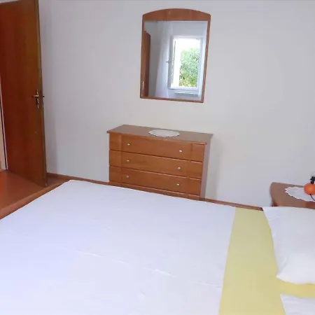 In - Insel Rab 30445 Apartament *